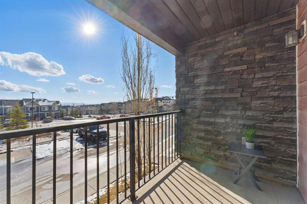 195 Kincora Glen Road 204 Property Photo 1
