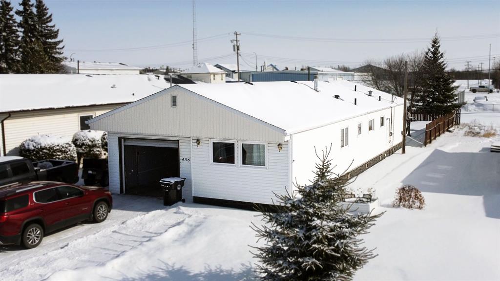 436 1 Street Property Photo