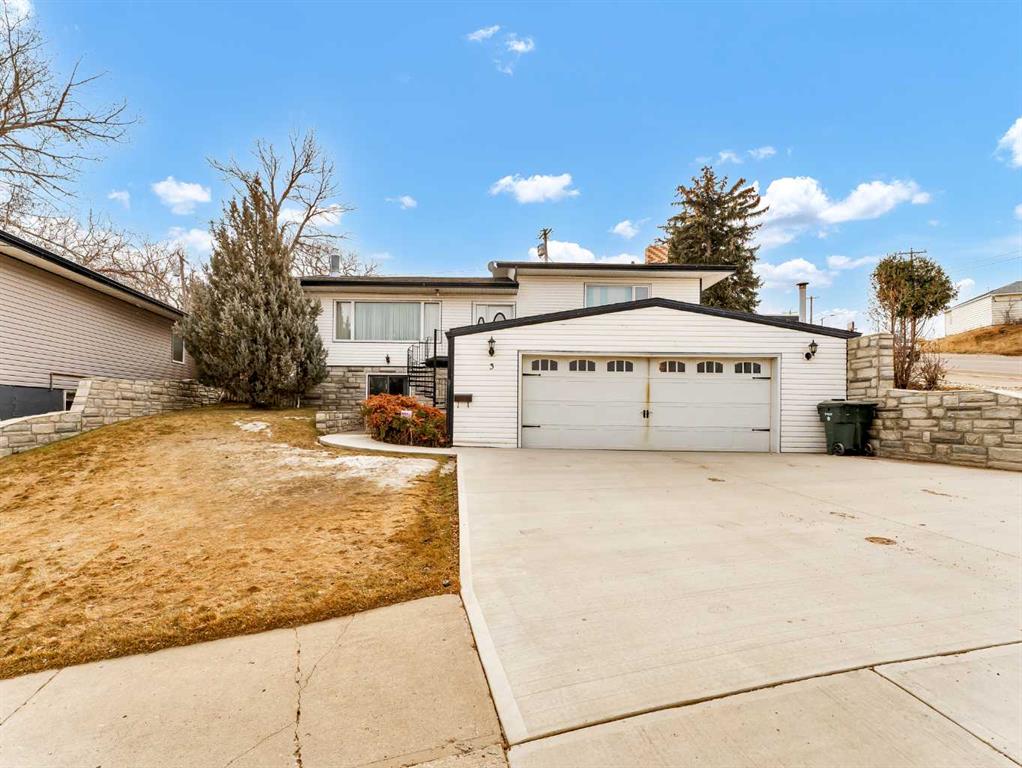 3 2 Street Property Photo