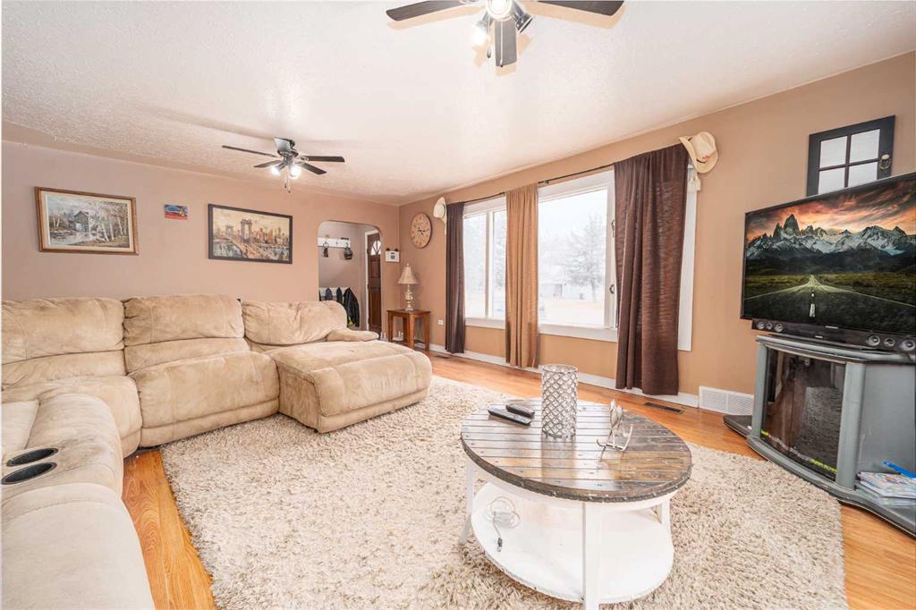 164 S 100 E Property Photo 5
