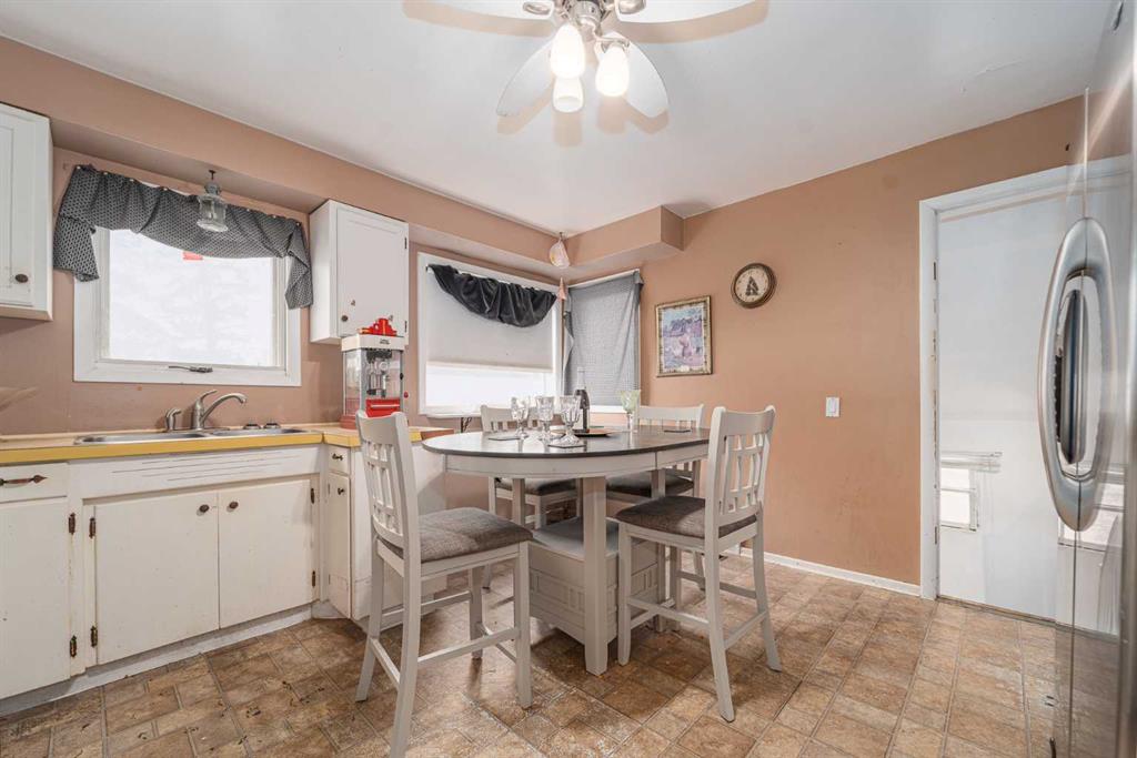 164 S 100 E Property Photo 7