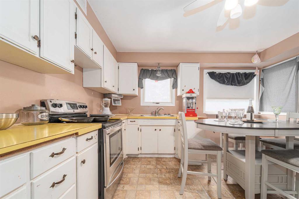 164 S 100 E Property Photo 8
