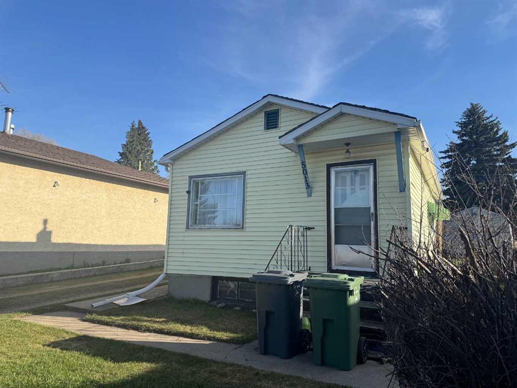 5013 44 Avenue Property Photo