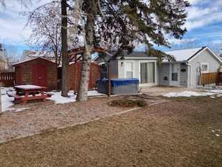 3927 50 Avenue Property Photo