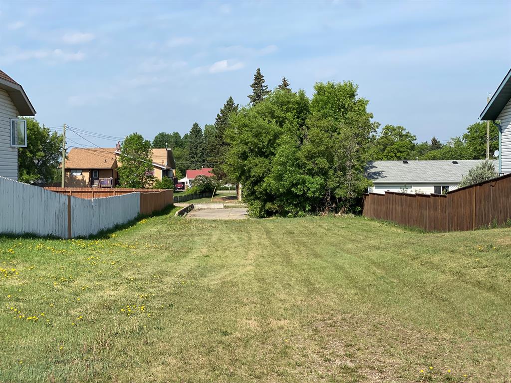 3914 45a Street Property Photo