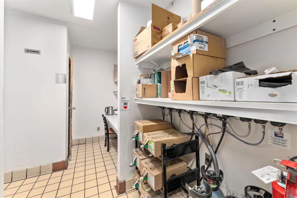224 Edmonton Trail Property Photo 24
