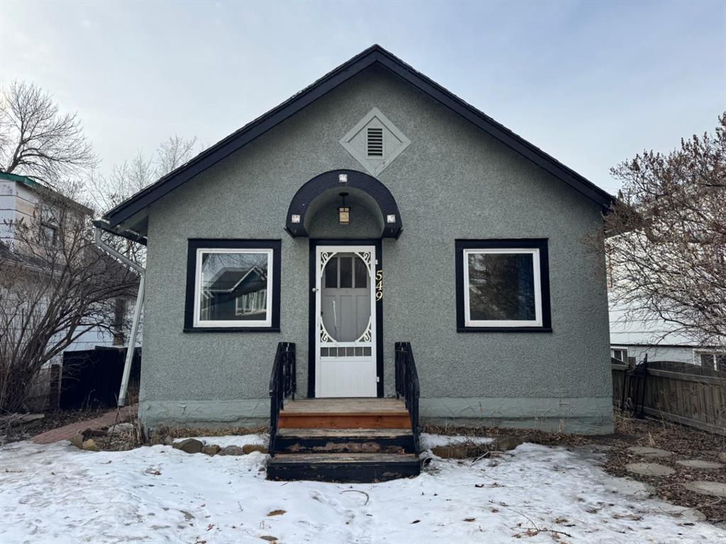549 2 Avenue Property Photo