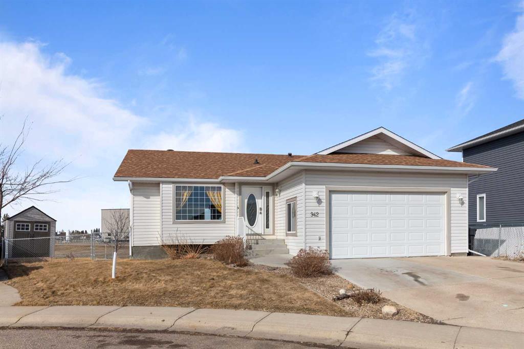942 Kipling Crescent Property Photo
