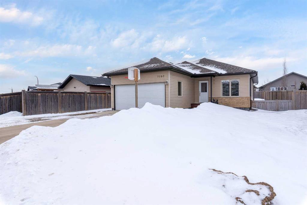 7107 41 Street Property Photo