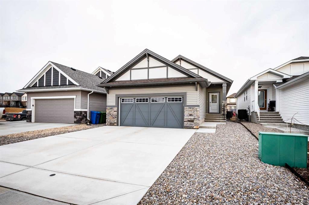 41 Drake Landing Gardens Property Photo