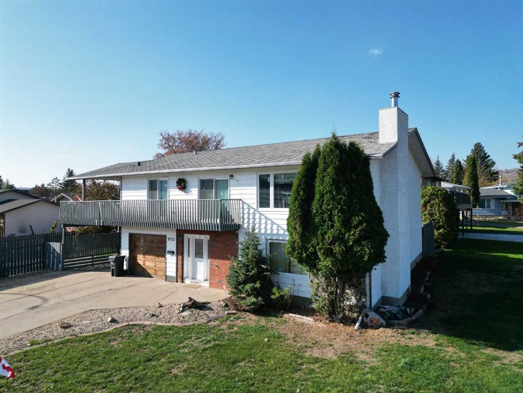9713 72 Avenue Property Photo