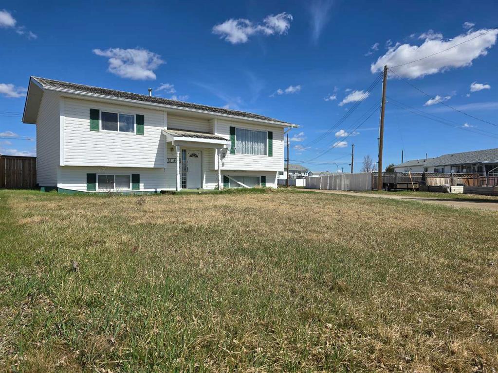 4318 49 Avenue Property Photo