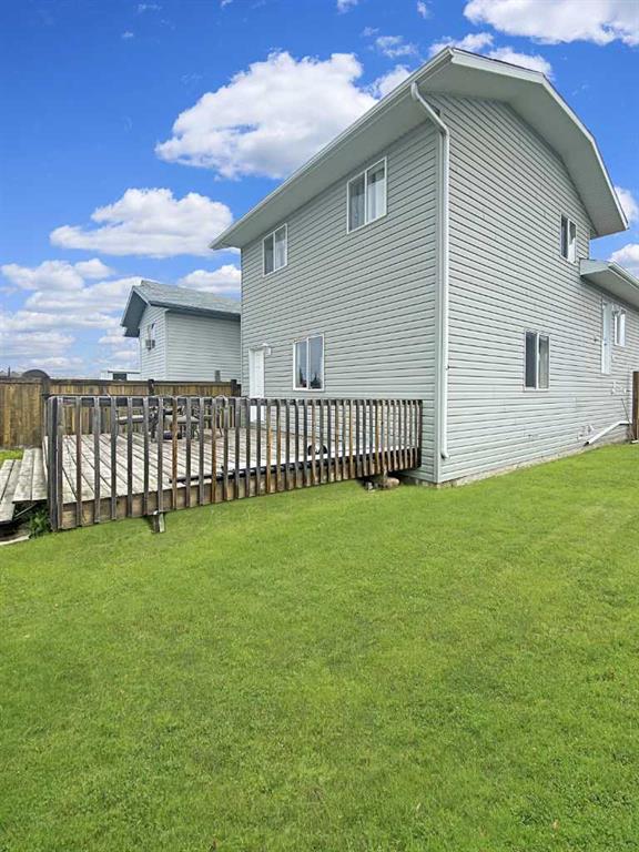13038 90 Street A Property Photo