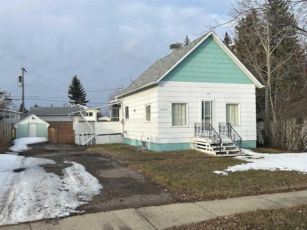 5114 48 Avenue Property Photo