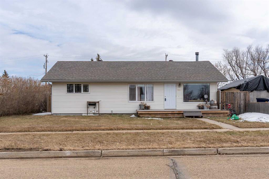 5011 56 Street Property Photo