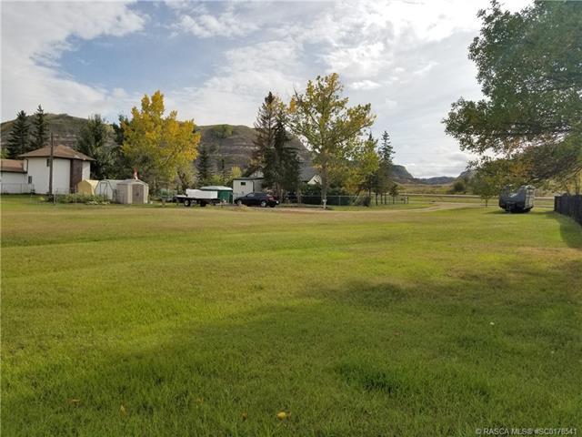59 Red Deer Avenue Property Photo