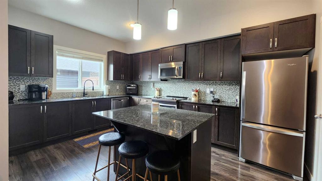 389 Midtown Gate Property Photo 1