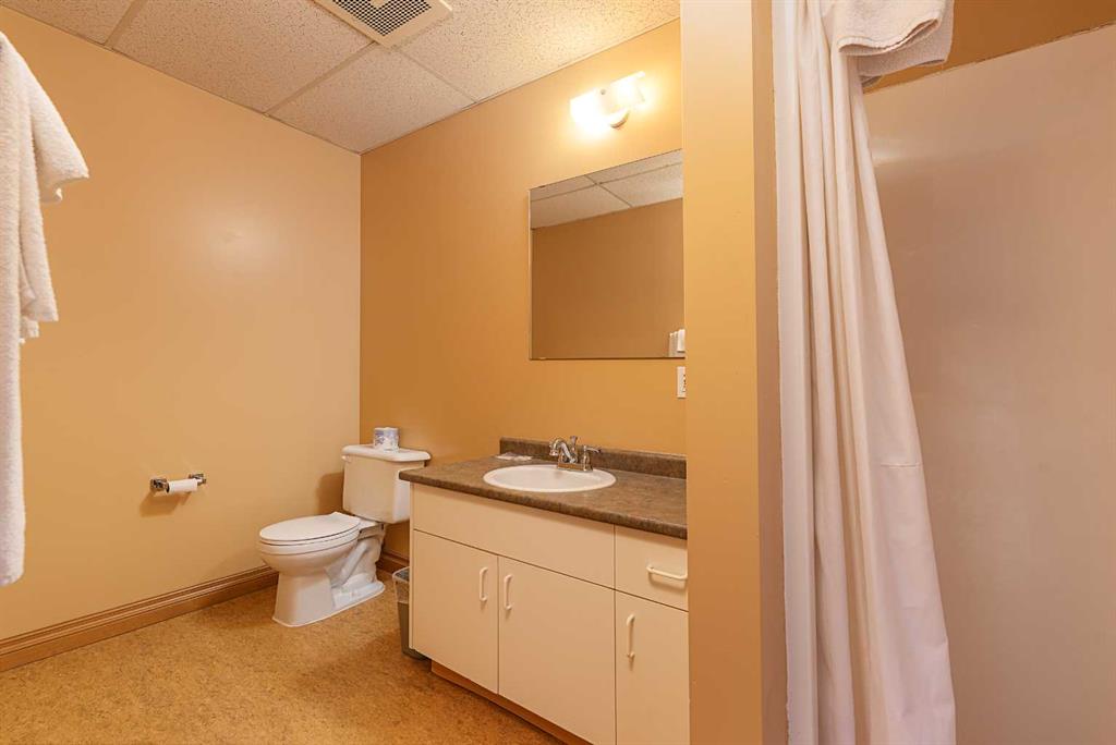 4820 50 Avenue Property Photo 27