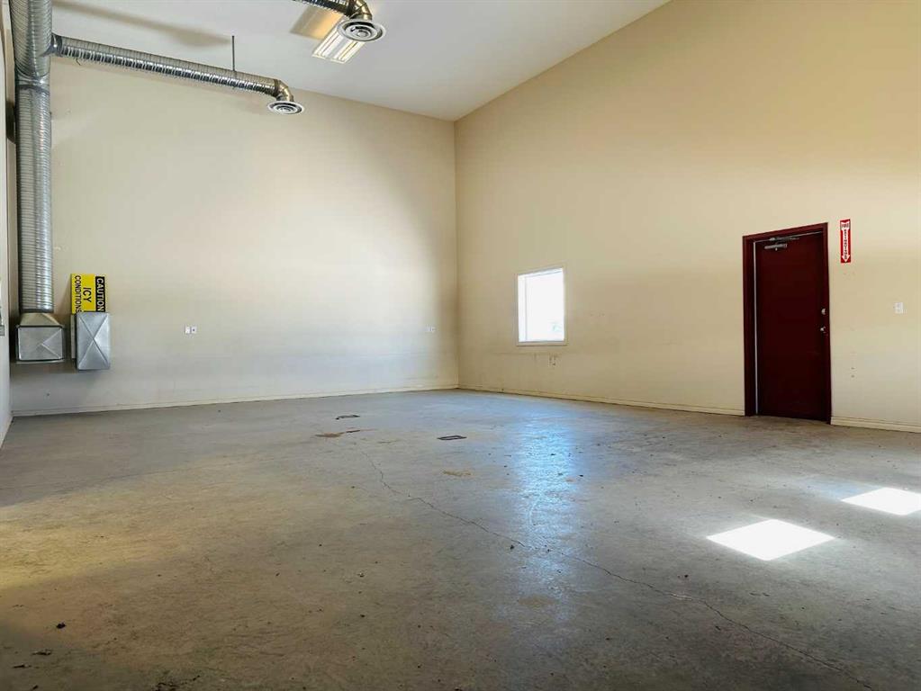 10203b 123 Street Property Photo 7