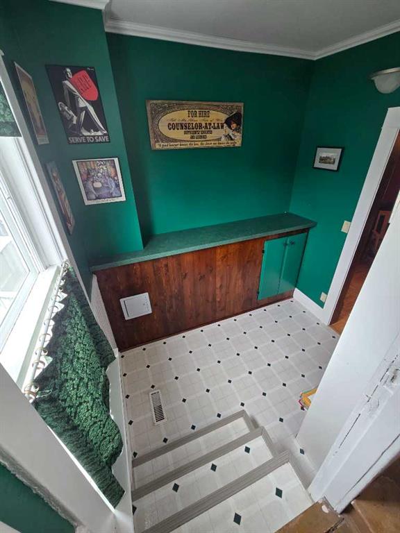4641 49 Street Property Photo 11