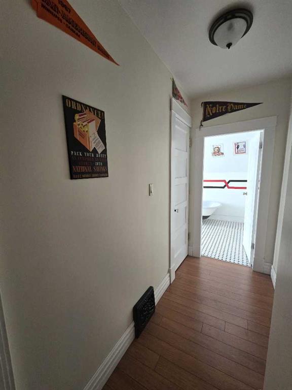 4641 49 Street Property Photo 17