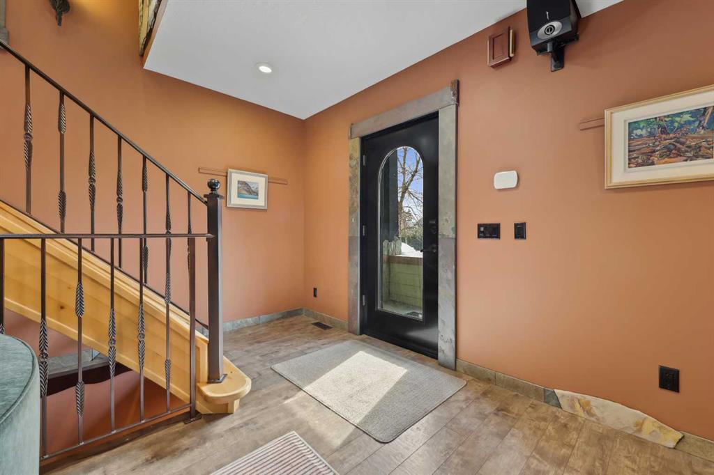 1220 10 Avenue Property Photo 4