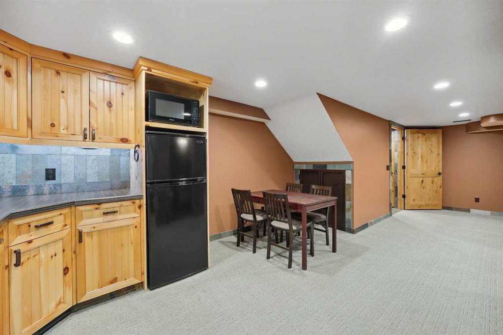 1220 10 Avenue Property Photo 31