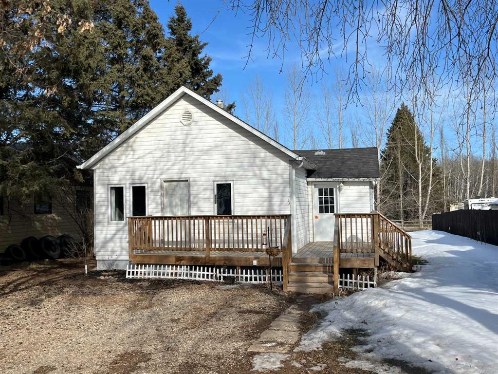 128 4 Street Property Photo