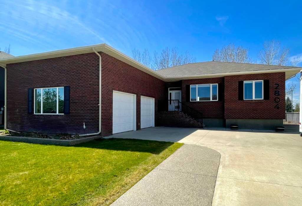 2804 23 Street Property Photo 1