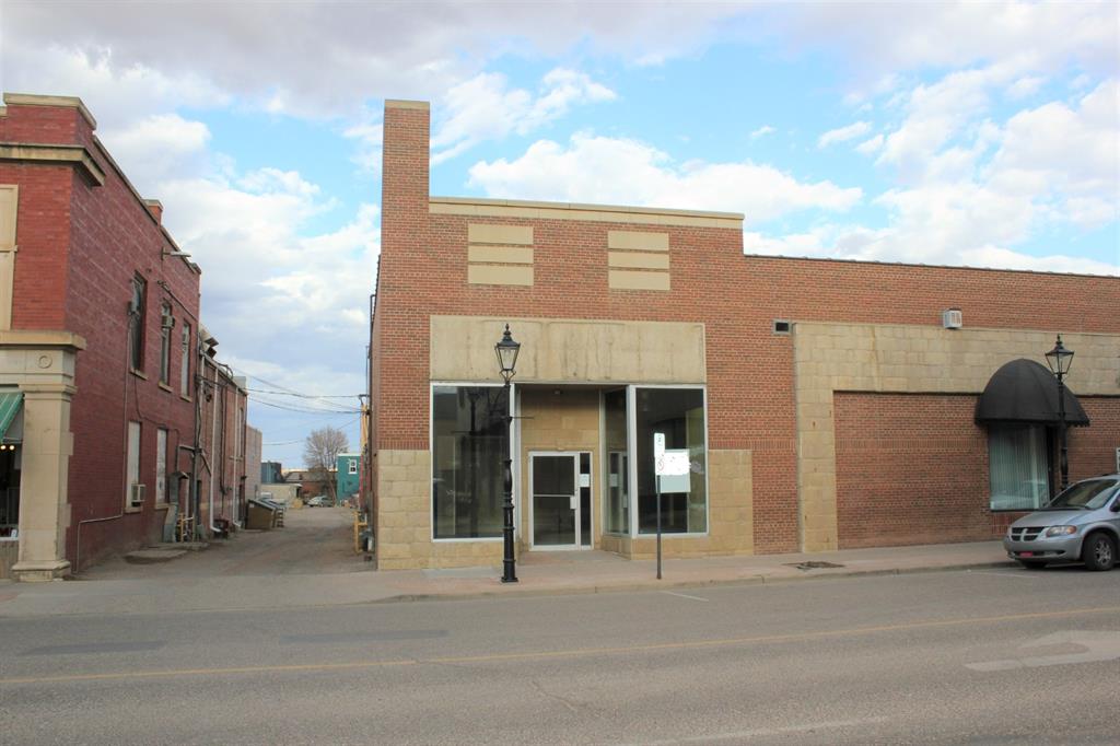 602 3 Street Property Photo 3