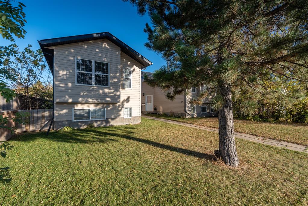 5315 50 Avenue Property Photo 1