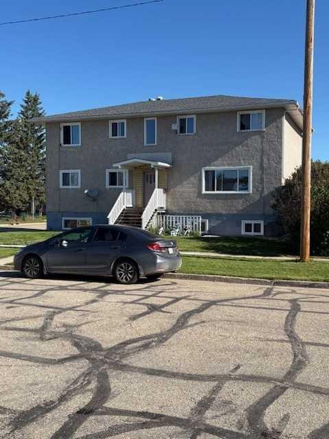 4740 54 1-5 Property Photo 2