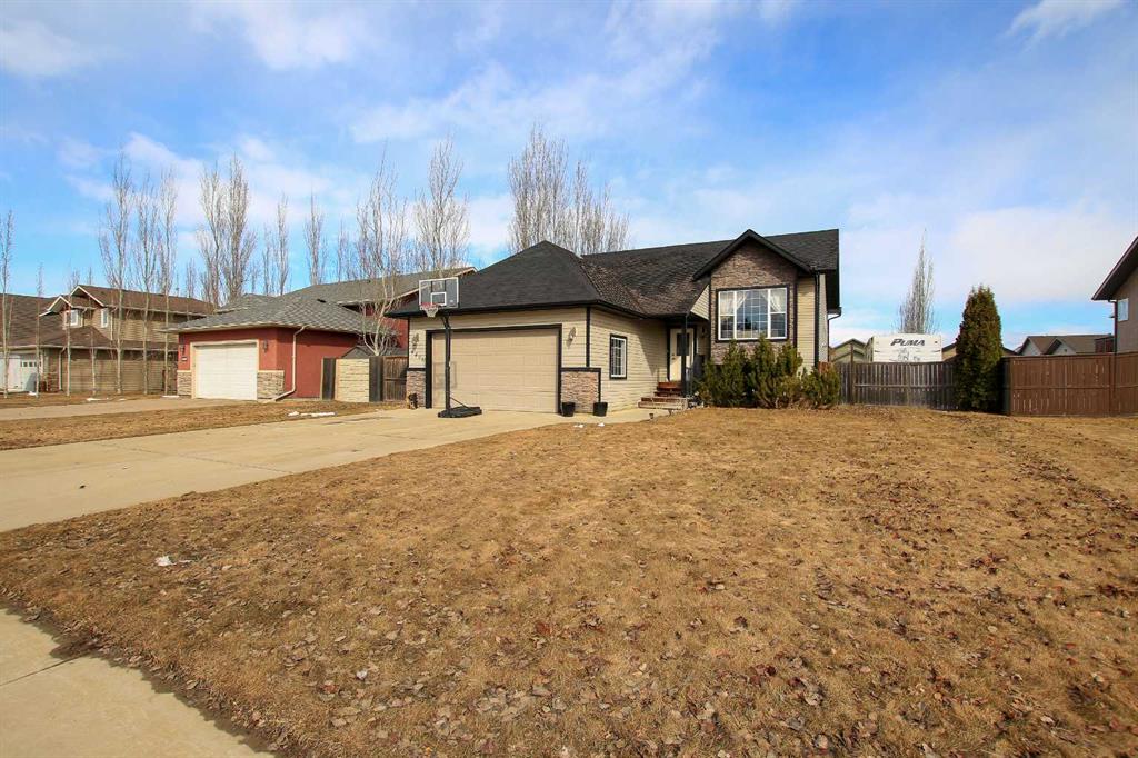 4405 45 Street Property Photo
