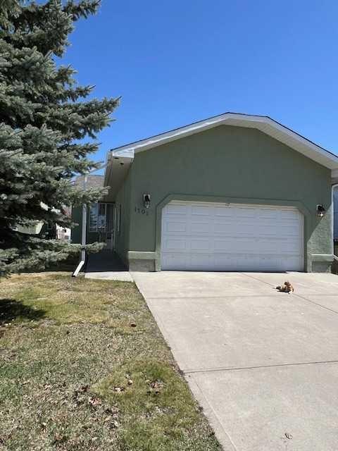 1701 17 Street Property Photo 1