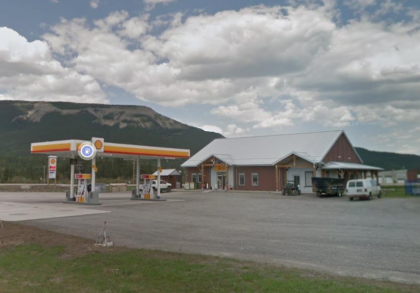 123 Shell Gas & Liquor Street Property Photo 2