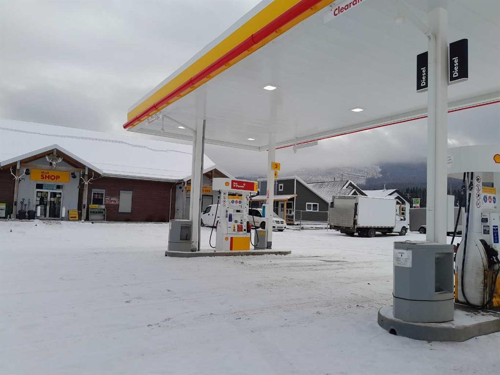 123 Shell Gas & Liquor Street Property Photo 5