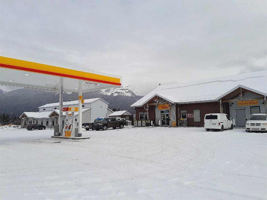 123 Shell Gas & Liquor Street Property Photo 6