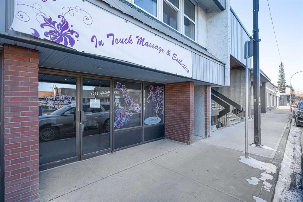 5017 50 Street Property Photo 1
