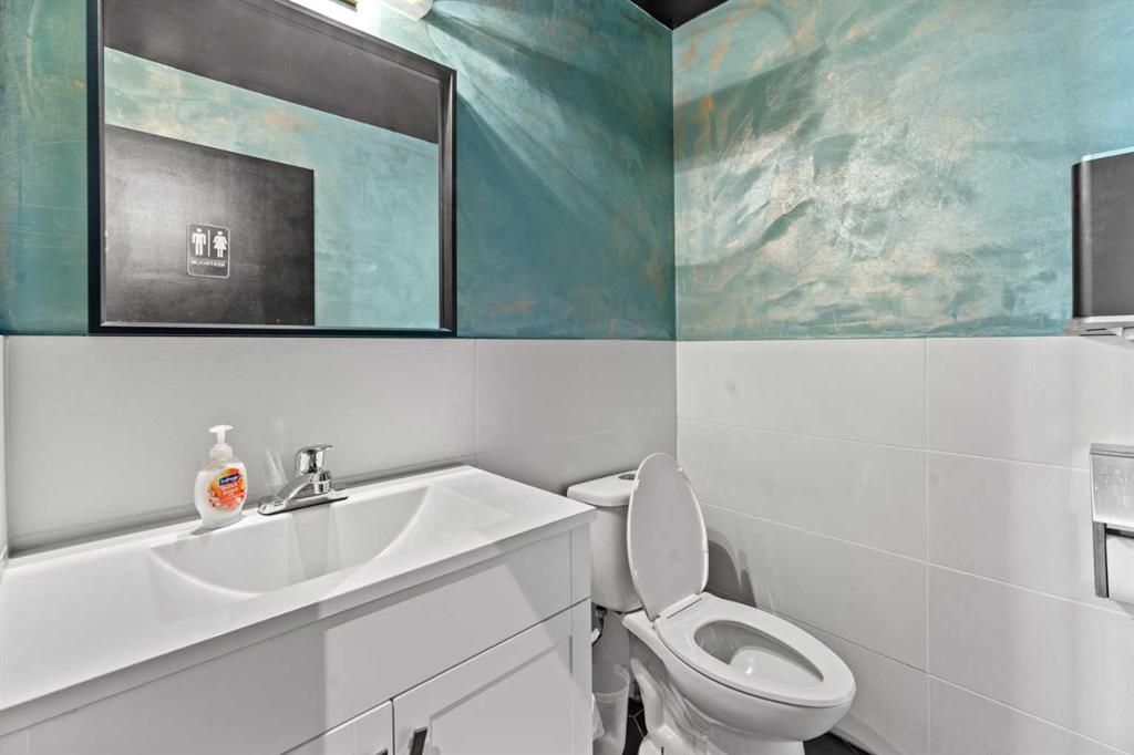 825 12 Avenue Property Photo 8