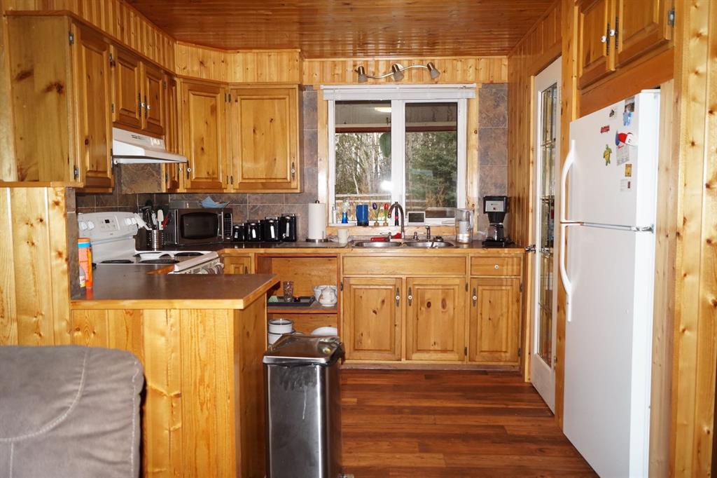 53021a 37-2 Township Road Property Photo 15