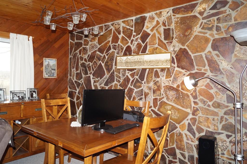 53021a 37-2 Township Road Property Photo 16