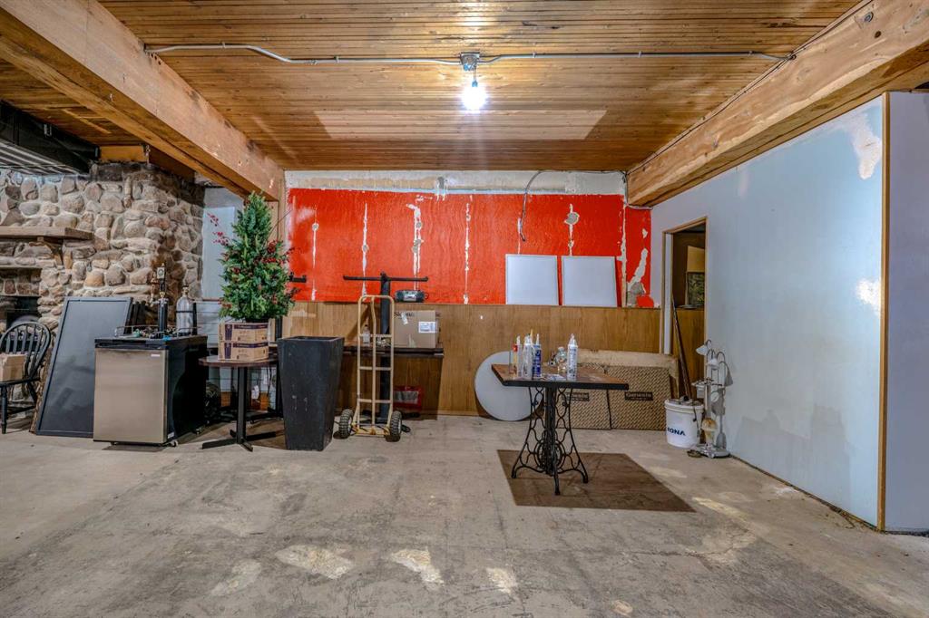 4919 47 Street Property Photo 37