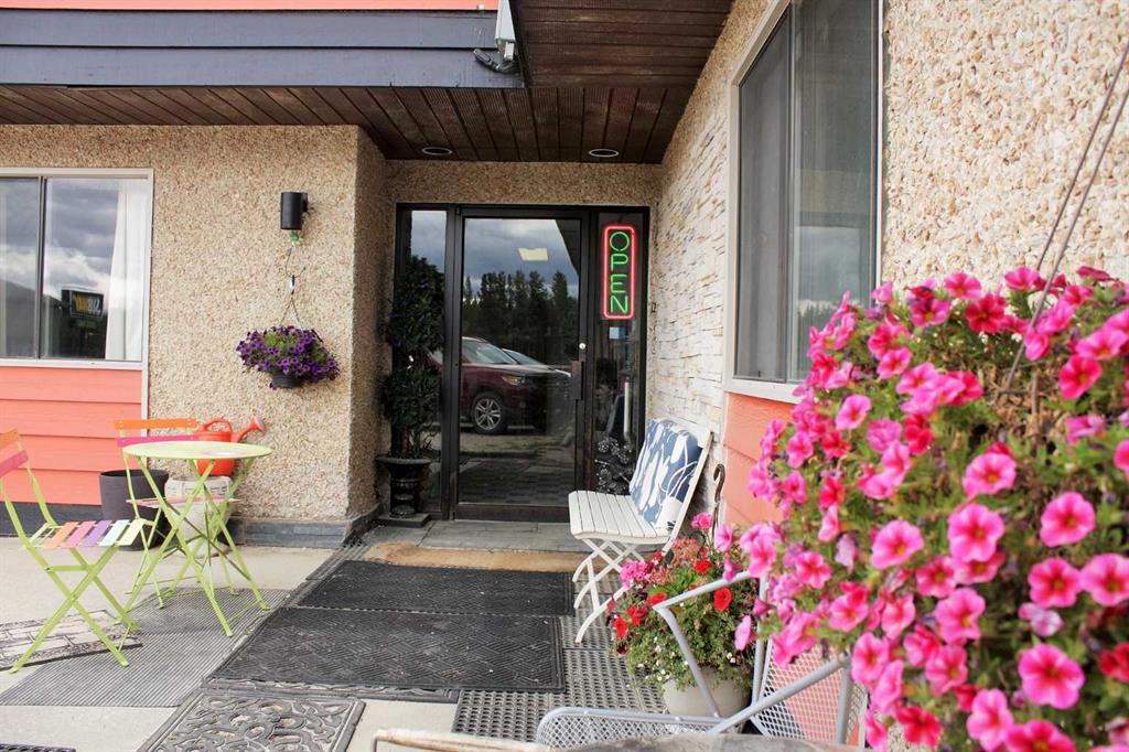 4623 Federated Road Property Photo