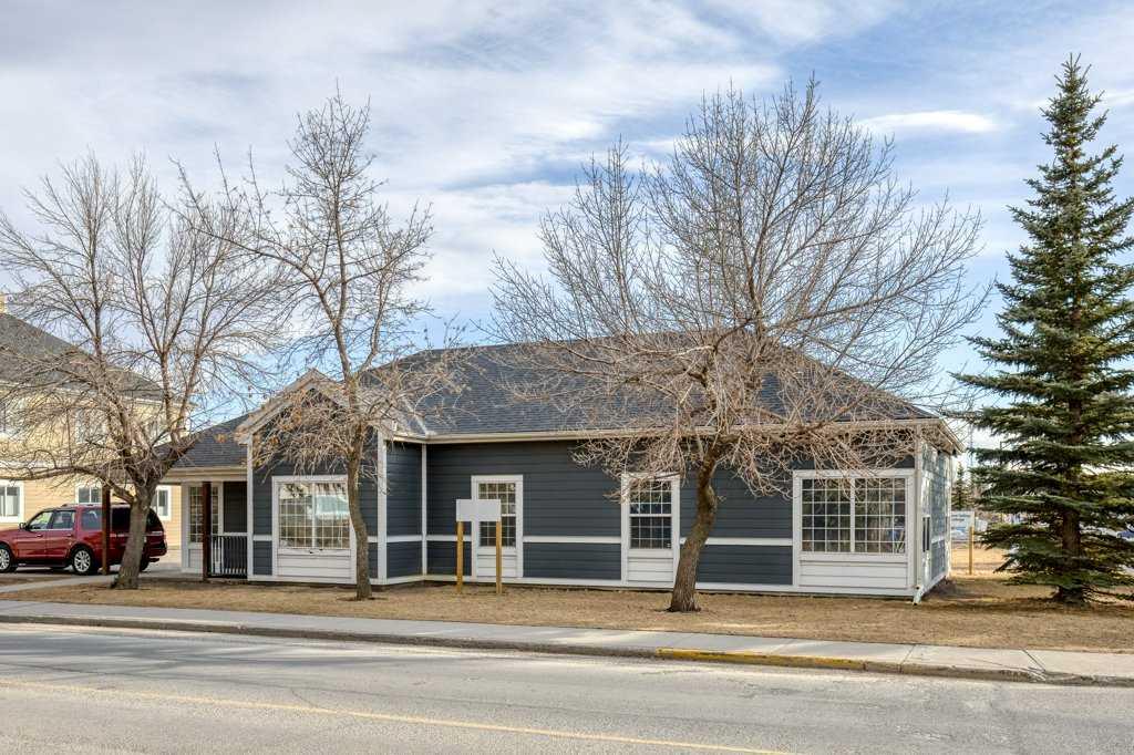 305 First Street Property Photo 1