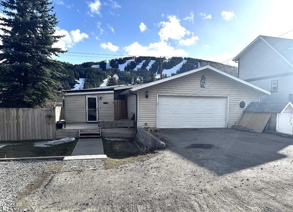 12314 22 Avenue Property Photo