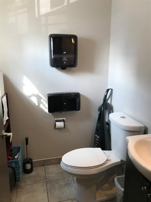 207 14 Street Property Photo 3