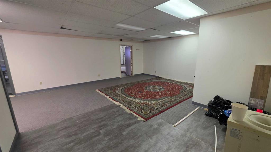 2008 36 Street Property Photo 12