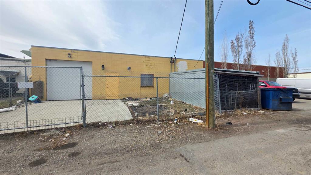 2008 36 Street Property Photo 16