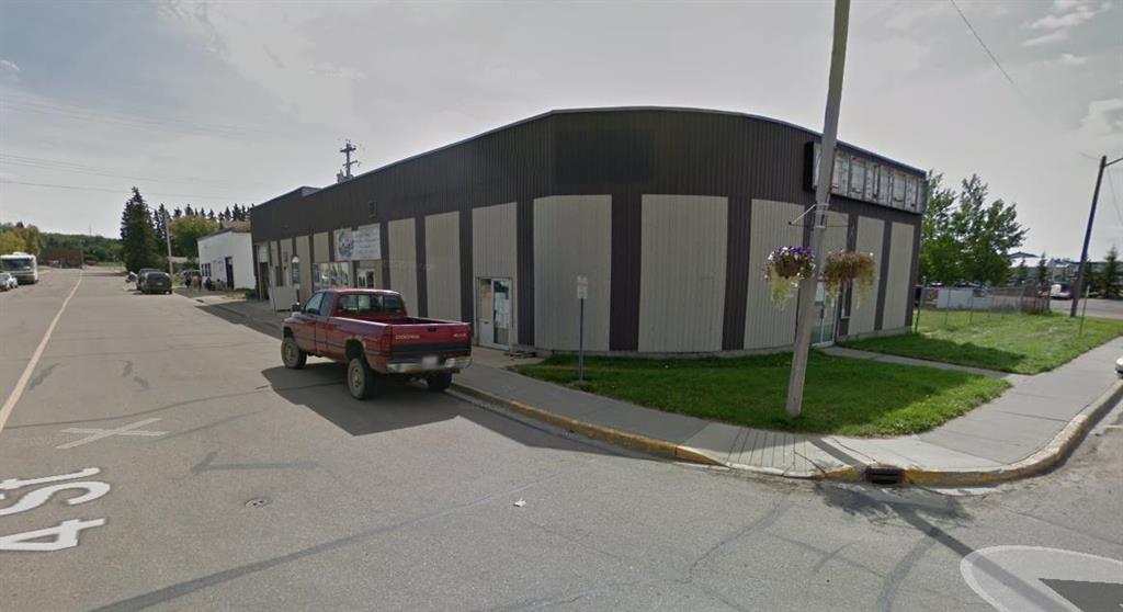 5313 Railway Avenue Property Photo 1