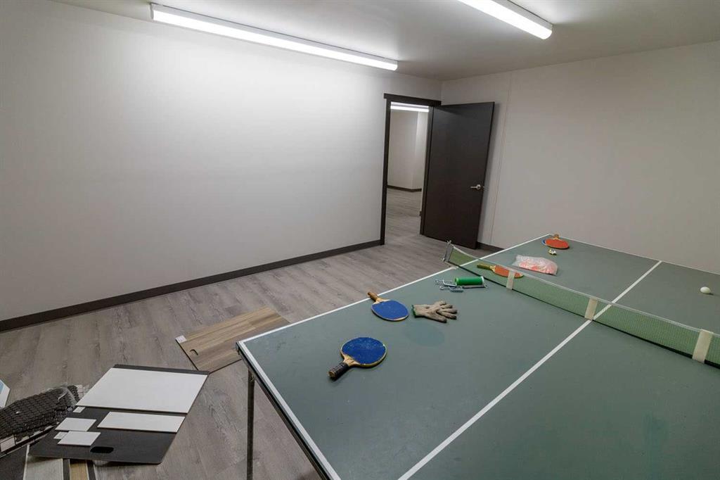 3677 19 Street Property Photo 14